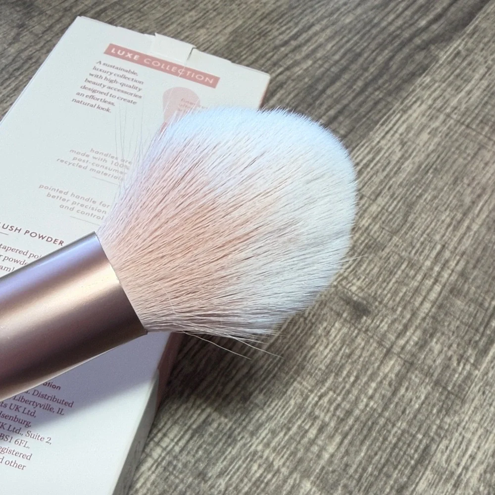 🌹5 for $25🌹EcoTools Plush Powder Brush